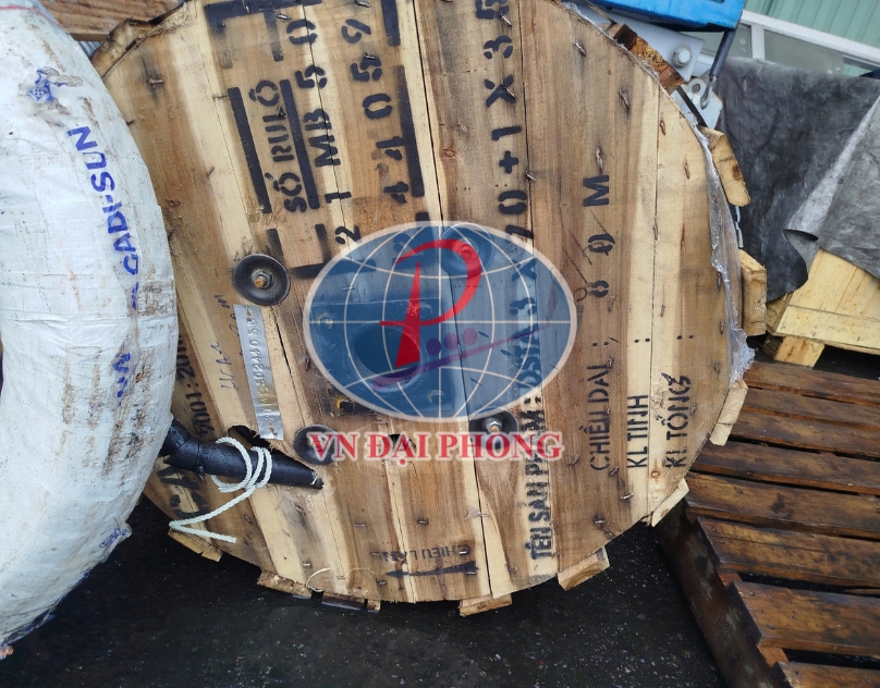 Dây cáp điện Cadisun CXV/DSTA 4 x 240 - 0,6/1kV