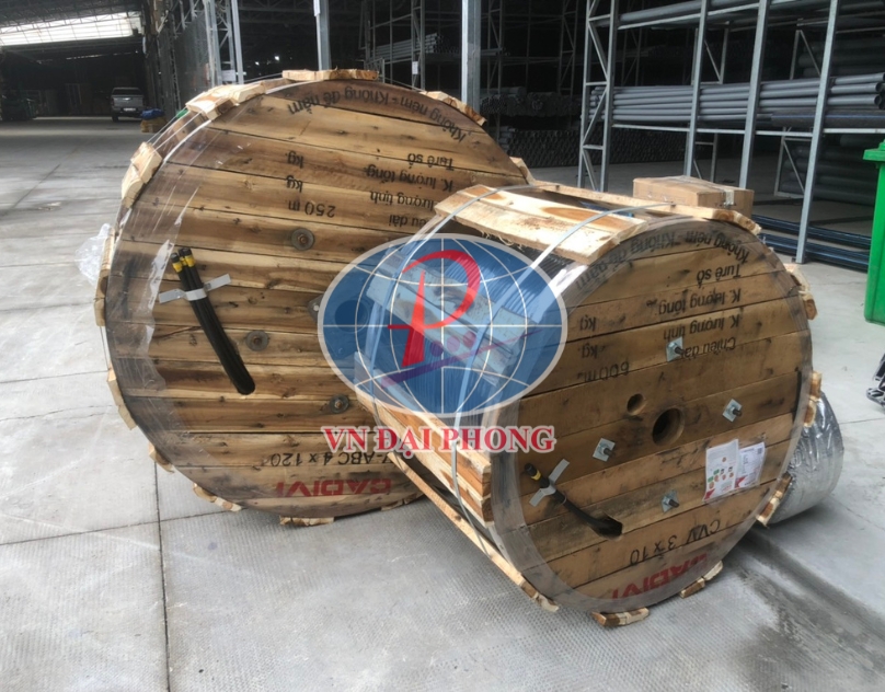 Dây cáp điện Cadivi CXE/FR-LSHF/ATR3X50+1X35mm2 (0.6/1kV)