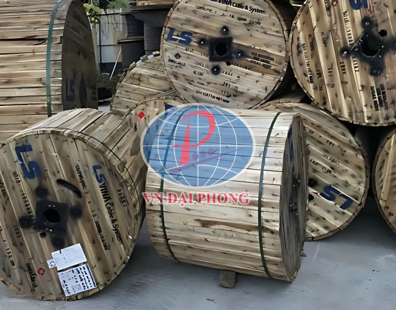 Cáp LS VINA Cu/XLPE/PVC 0,6/1KV 4x400 Sqmm