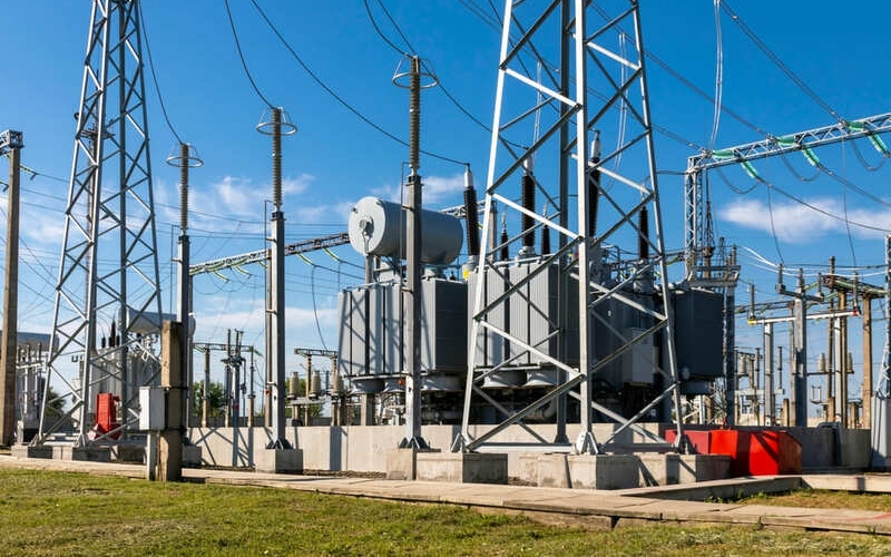 Lợi ích của việc sử dụng máy biến áp trong hệ thống điện trung thế